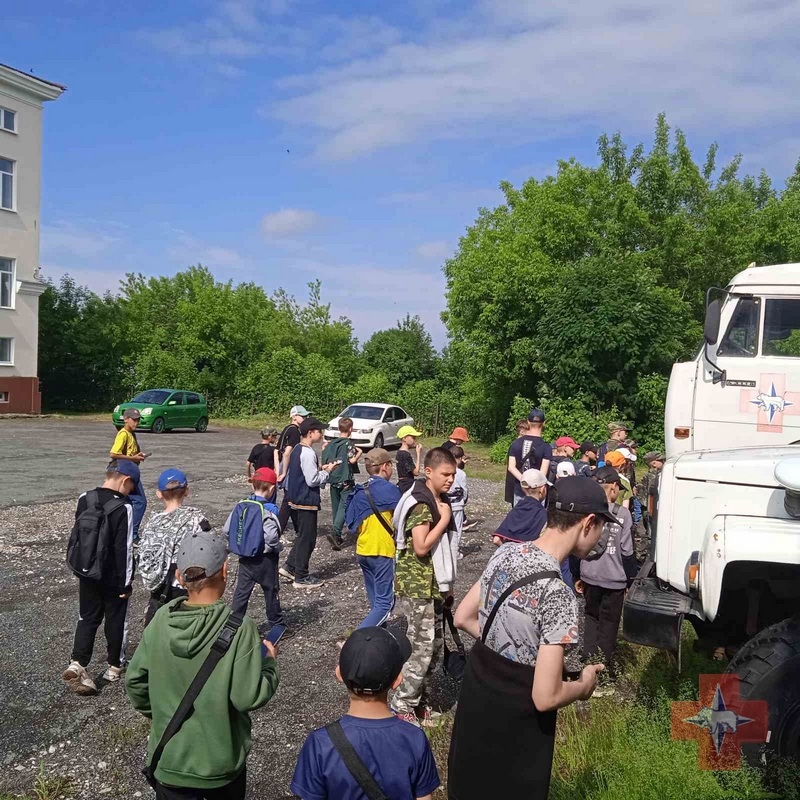 Юные кадеты в гостях у спасателей 